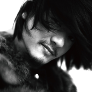 美女露出㊙️胸奶头亲吻
