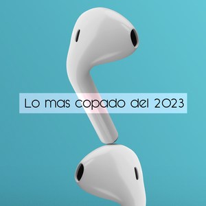 美女露出㊙️胸奶头亲吻
